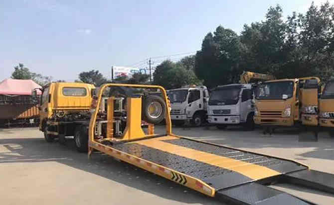 仁化汽车中途维修案例